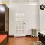 Moydom Nice & Cosy Private 1 Bhk Apartment Opp Nfc Market