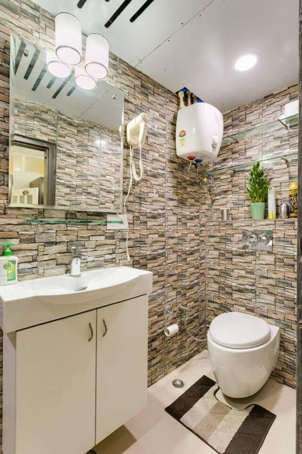 Moydom & Cosy Private 1 Bhk Opp Nfc Market